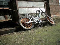 M12_0123.JPG (141346 Byte)