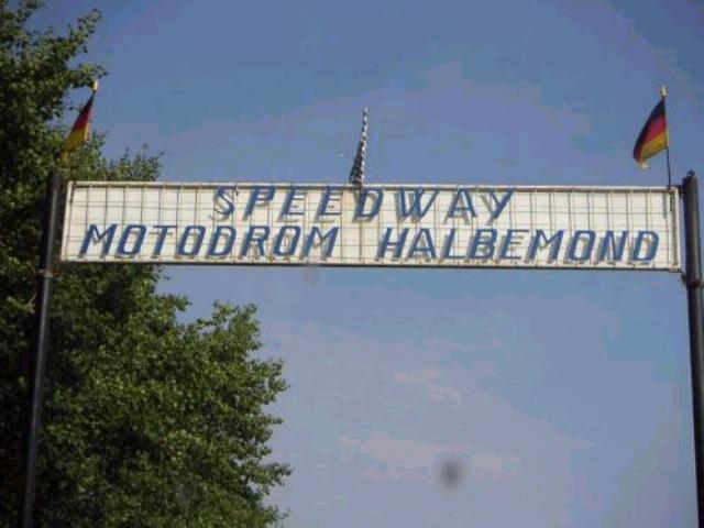 Motodromeinfahrt.JPG (36026 Byte)